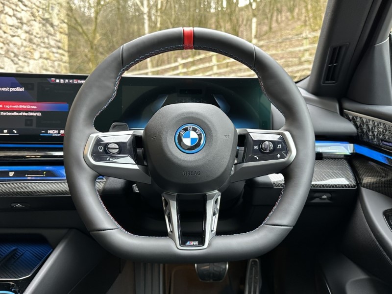 2026 (26) BMW I5 M60 xDrive Touring  5151552