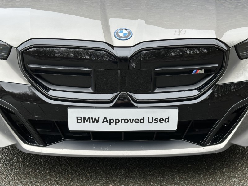 2026 (26) BMW I5 M60 xDrive Touring  5151603