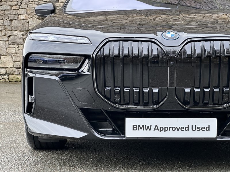 2026 (26) BMW i7 xDrive60 M Sport Pro  5151839