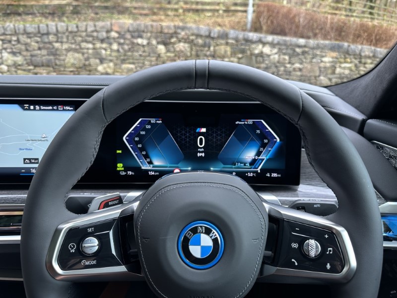 2026 (26) BMW i7 xDrive60 M Sport Pro  5151835