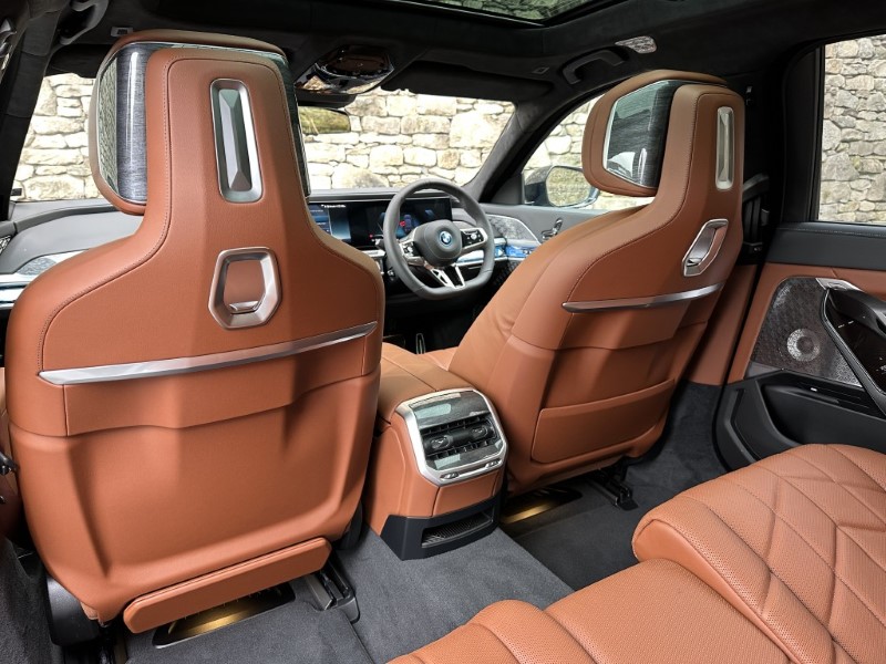 2026 (26) BMW i7 xDrive60 M Sport Pro  5151823