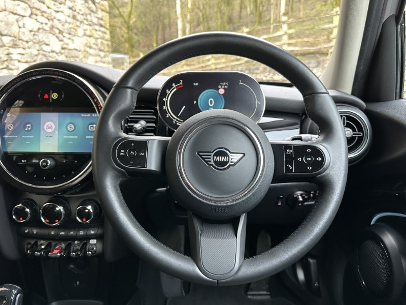 2023 (23) MINI HATCHBACK 1.5 Cooper Classic Premium 5dr Auto 5174794