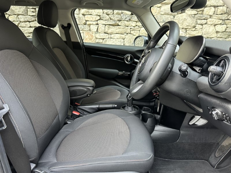 2023 (23) MINI HATCHBACK 1.5 Cooper Classic Premium 5dr Auto 5174790