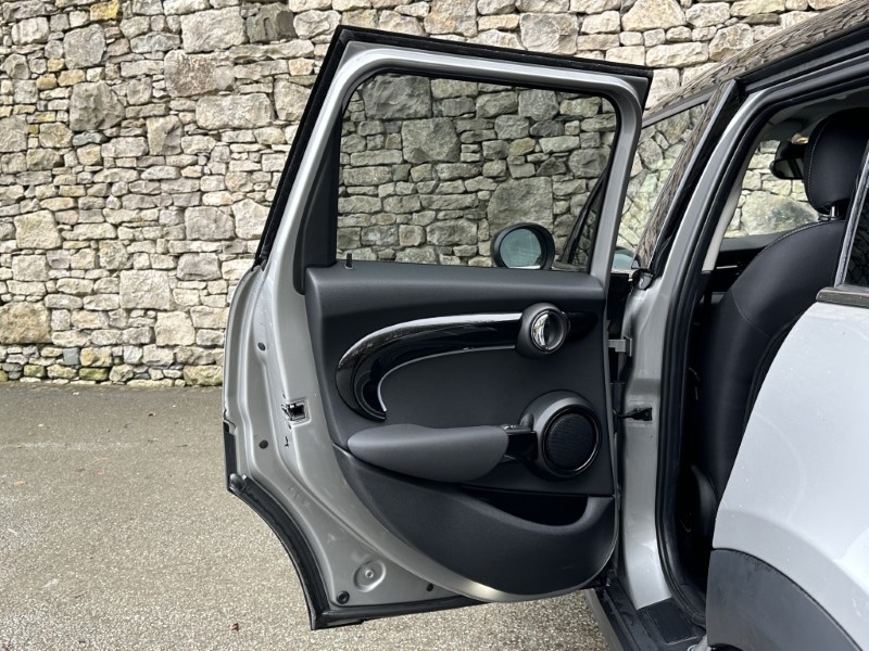 2023 (23) MINI HATCHBACK 1.5 Cooper Classic Premium 5dr Auto 5174763