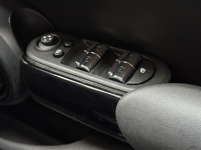 2023 (23) MINI HATCHBACK 1.5 Cooper Classic Premium 5dr Auto 5174804