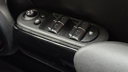 2023 (23) MINI HATCHBACK 1.5 Cooper Classic Premium 5dr Auto 5174804