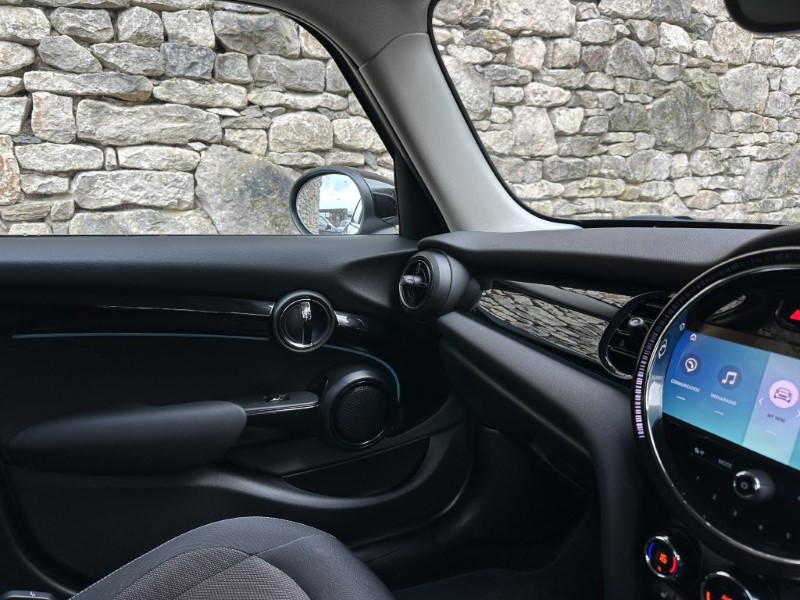 2023 (23) MINI HATCHBACK 1.5 Cooper Classic Premium 5dr Auto 5174798