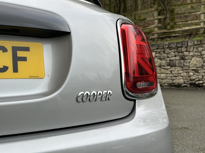 2023 (23) MINI HATCHBACK 1.5 Cooper Classic Premium 5dr Auto 5174747