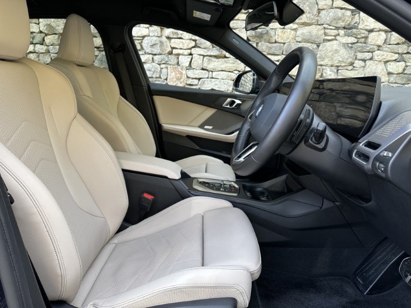 2025 (25) BMW 1 SERIES 123 xDrive M Sport 5dr  5194376