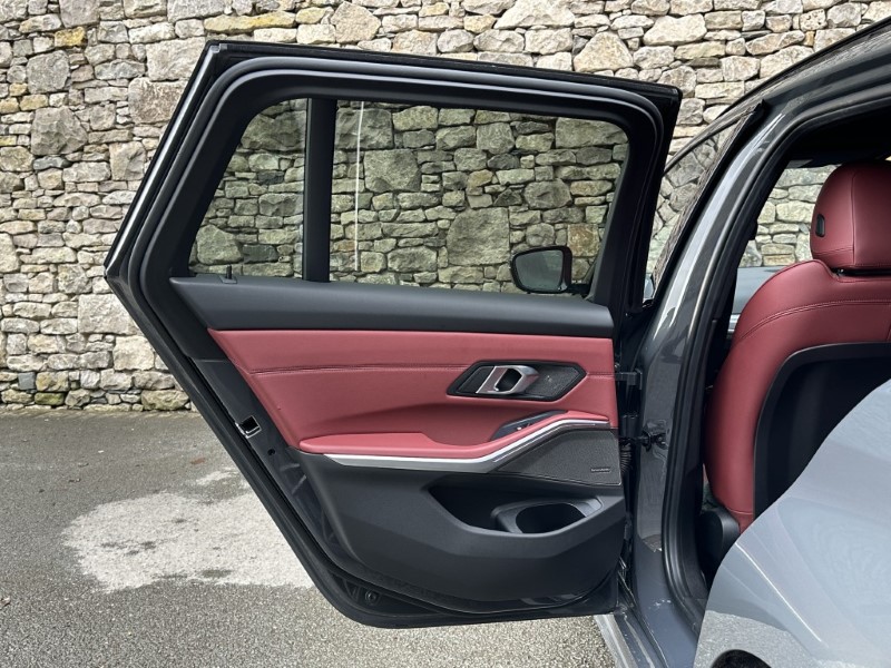 2023 (73) BMW 3 SERIES 320d MHT M Sport 5dr Touring  5181508