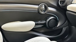 2023 (23) MINI HATCHBACK 1.5 Cooper Exclusive Premium 5dr Auto 5223100
