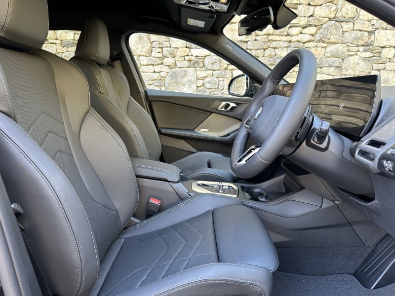2026 (26) BMW 1 SERIES 120 M Sport 5dr  5184189