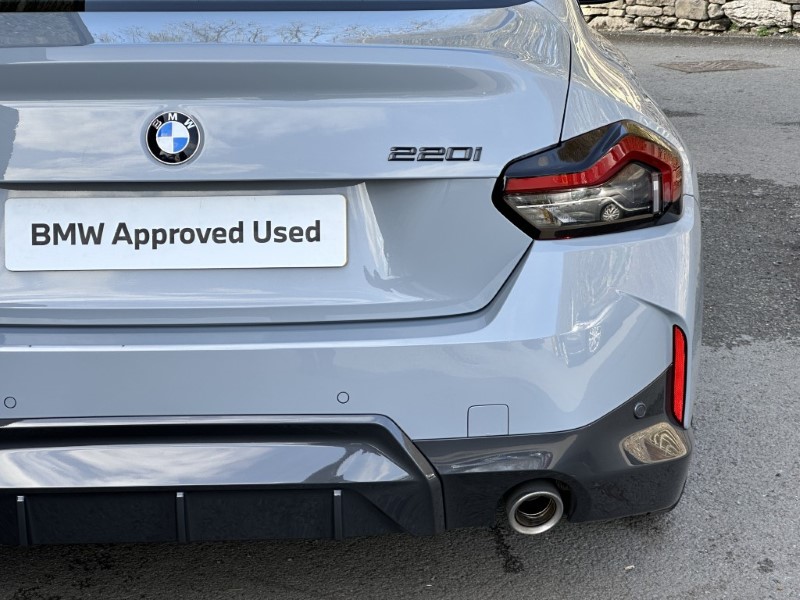 2022 (22) BMW 2 SERIES 220i M Sport 2dr Coupe 5194145