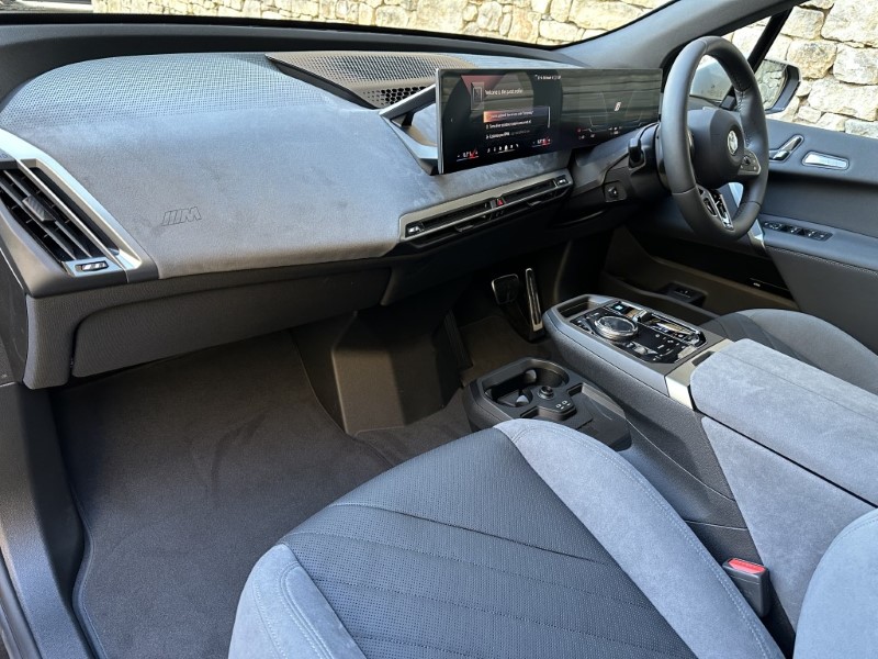 2025 (75) BMW iX 300kW xDrive45 M Sport 101kWh 5dr Auto 5172712
