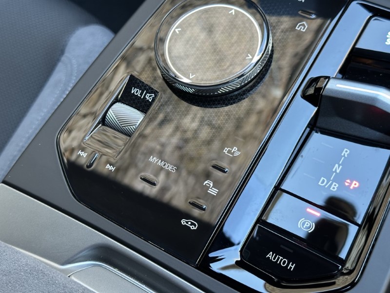 2025 (75) BMW iX 300kW xDrive45 M Sport 101kWh 5dr Auto 5172699