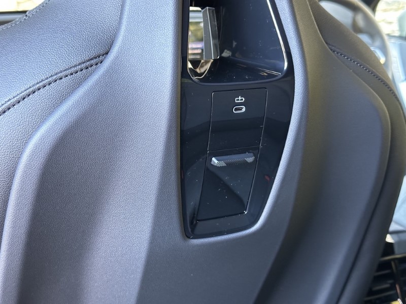 2025 (75) BMW iX 300kW xDrive45 M Sport 101kWh 5dr Auto 5172724