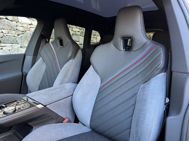 2025 (75) BMW iX 300kW xDrive45 M Sport 101kWh 5dr Auto 5172714