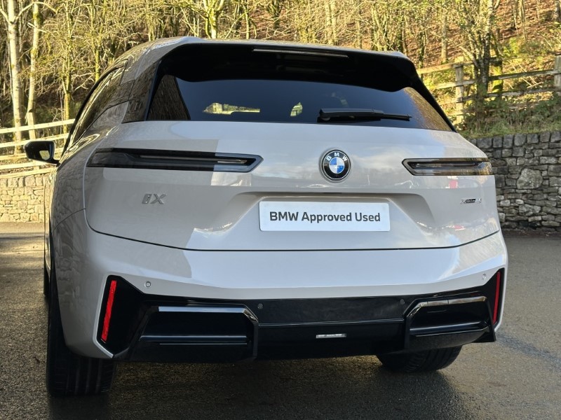 2025 (75) BMW iX 300kW xDrive45 M Sport 101kWh 5dr Auto 5172756