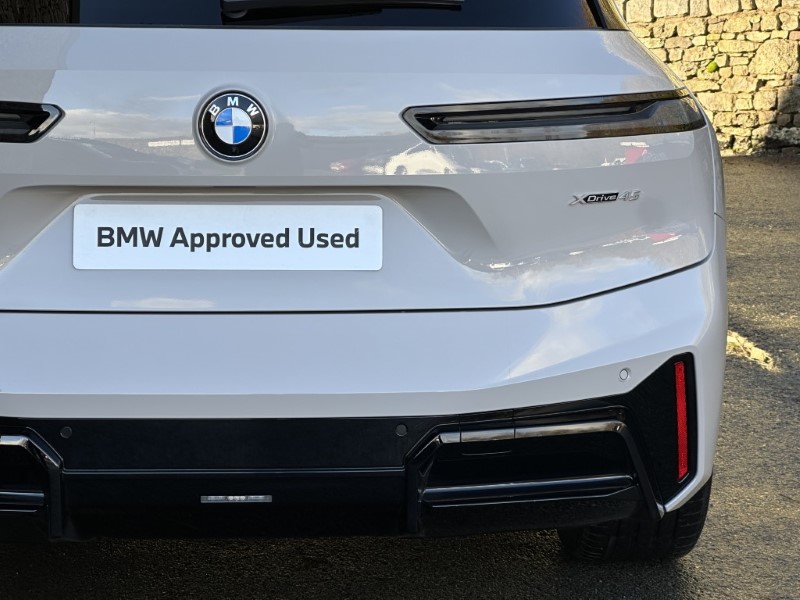 2025 (75) BMW iX 300kW xDrive45 M Sport 101kWh 5dr Auto 5172758