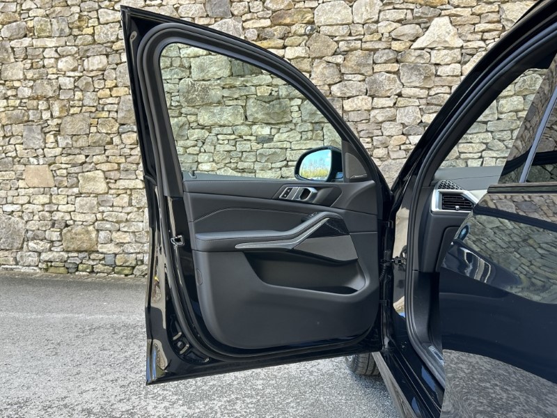 2025 (75) BMW X5 xDrive30d MHT M Sport 5dr Auto 5253631