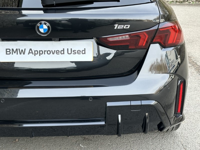 2025 (75) BMW 1 SERIES 120 M Sport 5dr  5206944