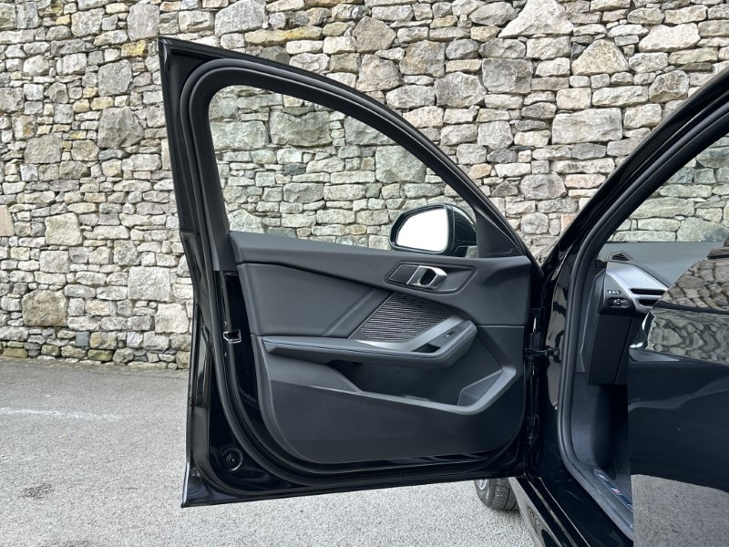 2025 (75) BMW 1 SERIES 120 M Sport 5dr  5206982