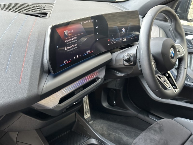 2025 (75) BMW 1 SERIES 120 M Sport 5dr  5206974