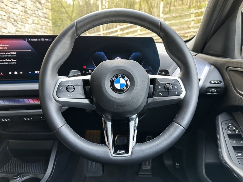 2025 (75) BMW 1 SERIES 120 M Sport 5dr  5206953