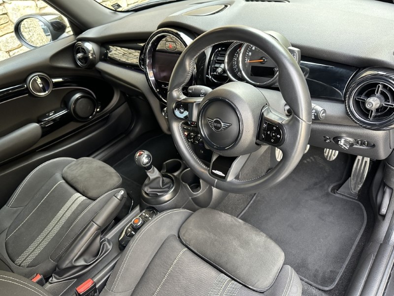 2021 (21) MINI HATCHBACK 2.0 Cooper S Sport 3dr 5263289