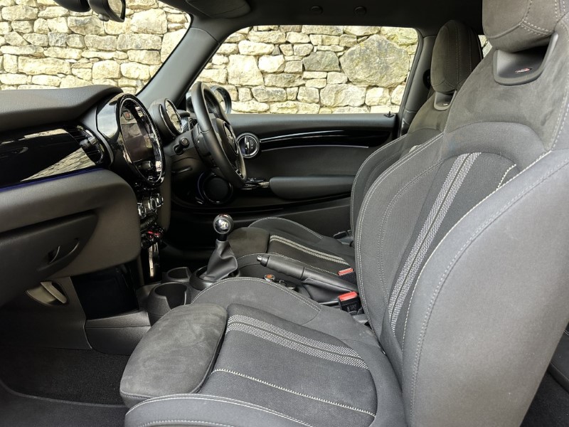 2021 (21) MINI HATCHBACK 2.0 Cooper S Sport 3dr 5263315