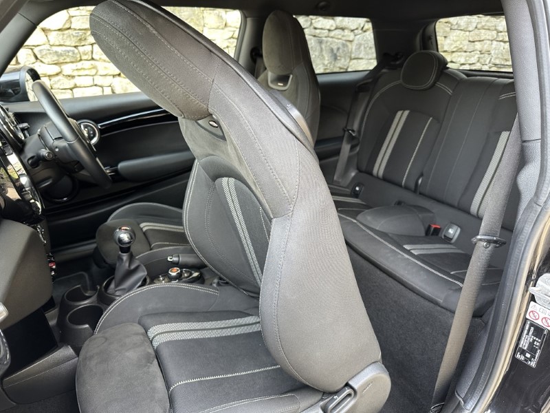 2021 (21) MINI HATCHBACK 2.0 Cooper S Sport 3dr 5263318