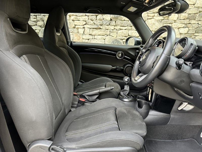 2021 (21) MINI HATCHBACK 2.0 Cooper S Sport 3dr 5263291