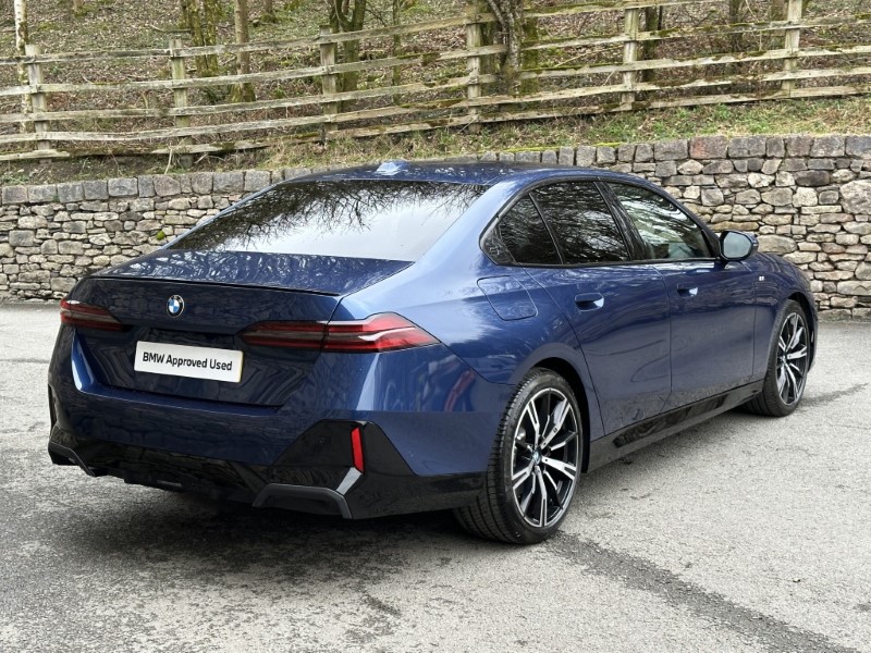 2025 (75) BMW 5 SERIES 520i M Sport Pro Saloon  5195624