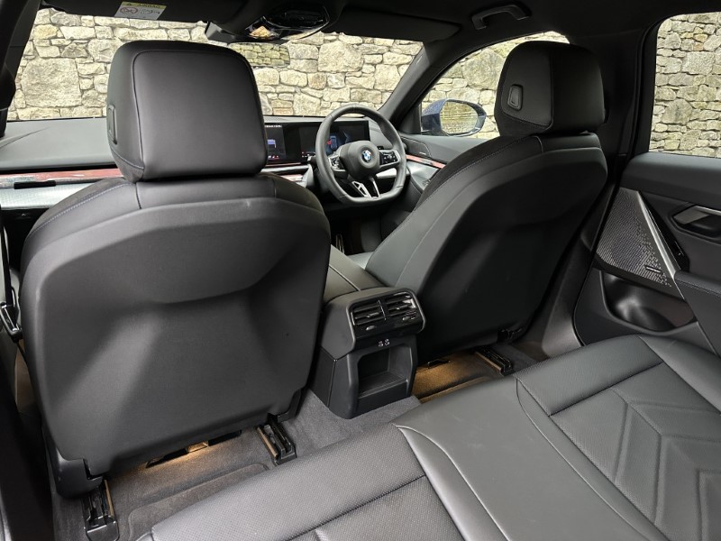 2025 (75) BMW 5 SERIES 520i M Sport Pro Saloon  5195606