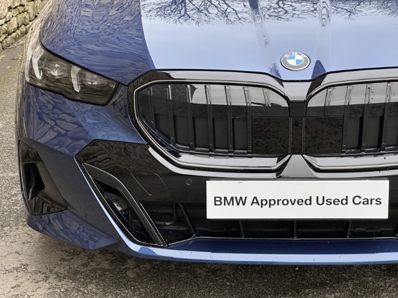 2025 (75) BMW 5 SERIES 520i M Sport Pro Saloon  5195591