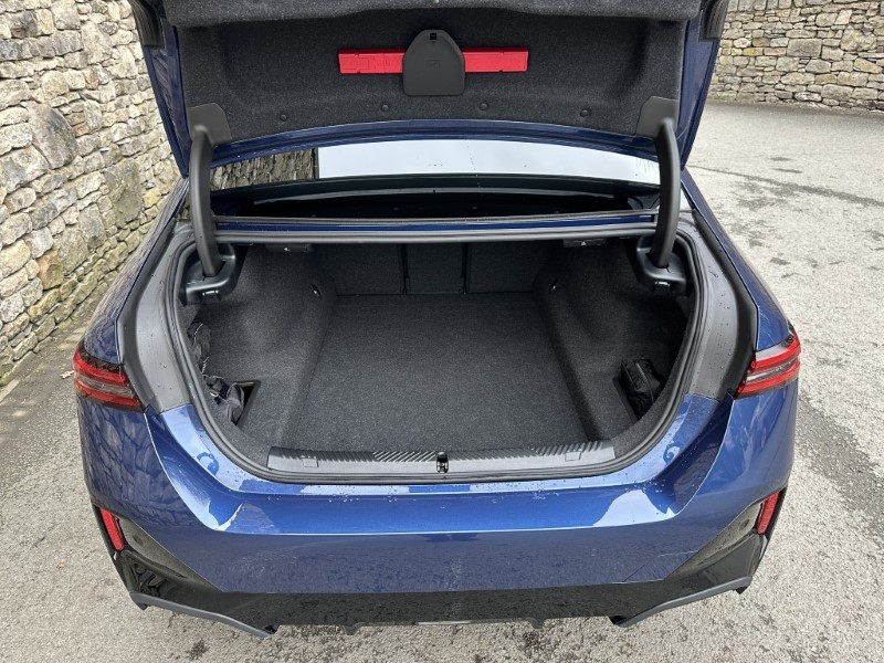 2025 (75) BMW 5 SERIES 520i M Sport Pro Saloon  5195569