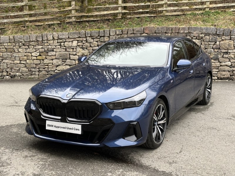 2025 (75) BMW 5 SERIES 520i M Sport Pro Saloon  5195611