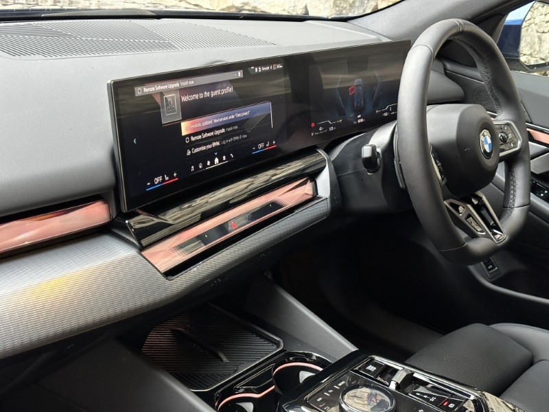 2025 (75) BMW 5 SERIES 520i M Sport Pro Saloon  5195597