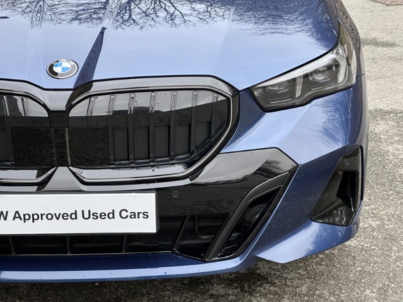 2025 (75) BMW 5 SERIES 520i M Sport Pro Saloon  5195592
