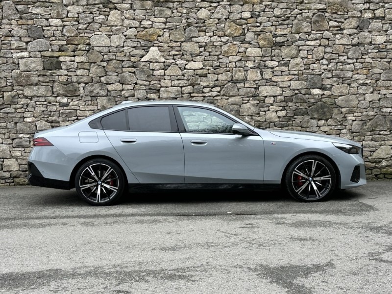 2025 (75) BMW 5 SERIES 520i M Sport Pro 4dr Auto 5198353