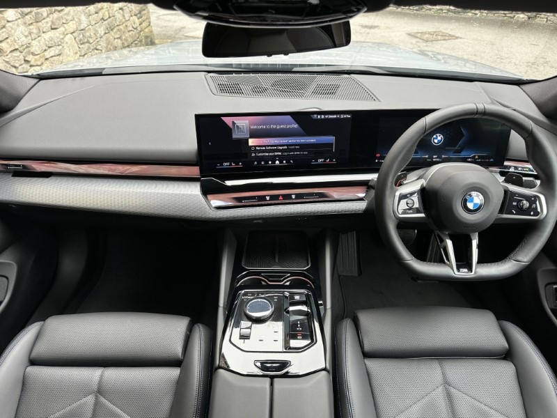 2025 (75) BMW 5 SERIES 520i M Sport Pro 4dr Auto 5198365