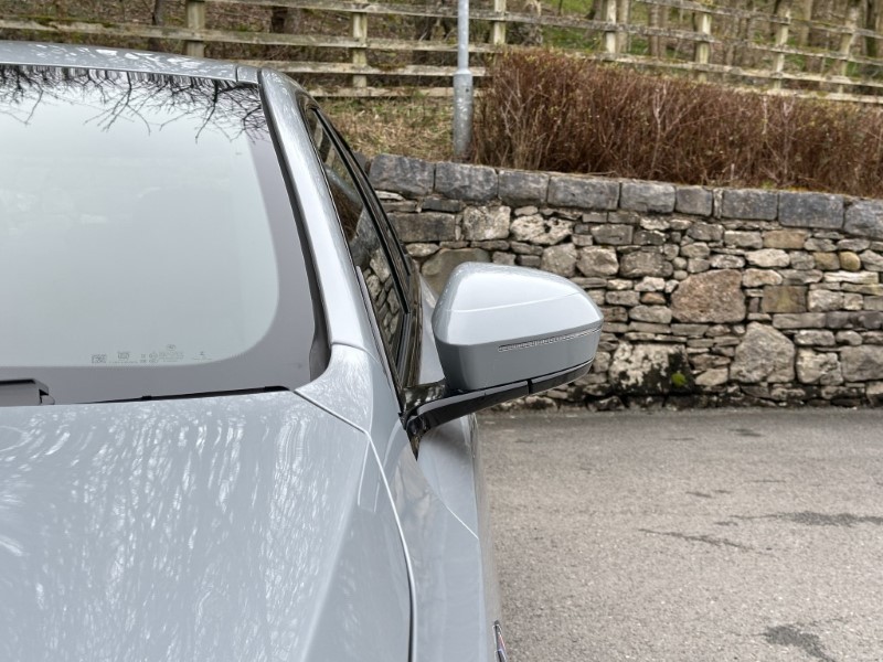 2025 (75) BMW 5 SERIES 520i M Sport Pro 4dr Auto 5198402