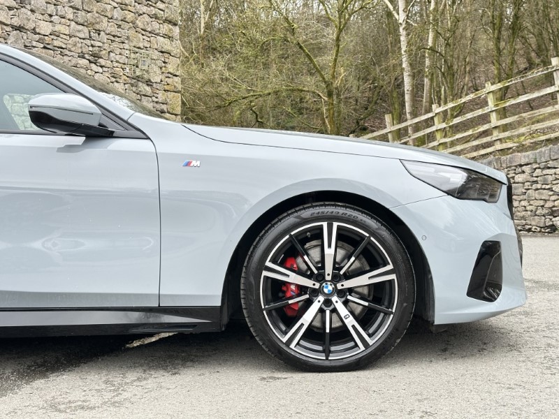 2025 (75) BMW 5 SERIES 520i M Sport Pro 4dr Auto 5198418