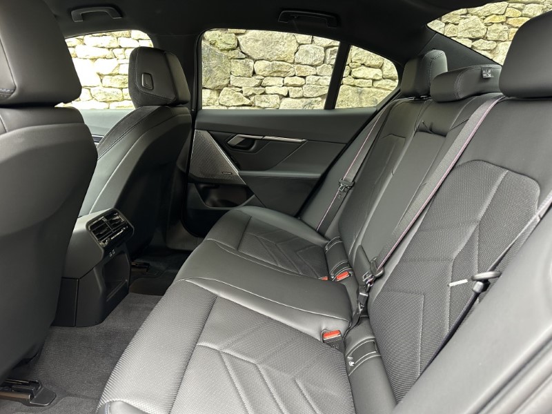 2025 (75) BMW 5 SERIES 520i M Sport Pro 4dr Auto 5198383