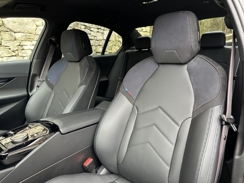 2025 (75) BMW 5 SERIES 520i M Sport Pro 4dr Auto 5198385