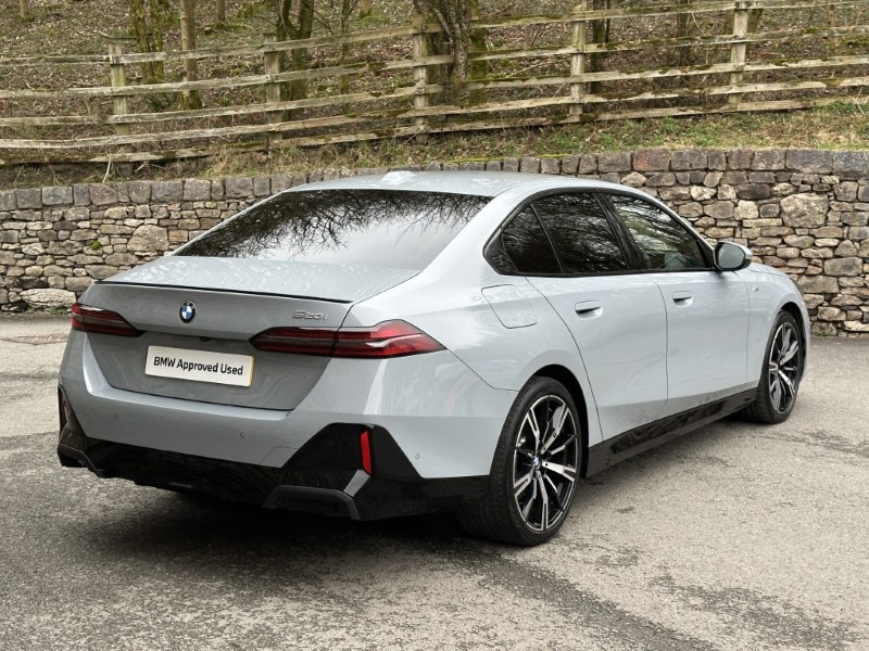 2025 (75) BMW 5 SERIES 520i M Sport Pro 4dr Auto 5198421