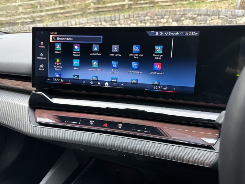 2025 (75) BMW 5 SERIES 520i M Sport Pro 4dr Auto 5198408