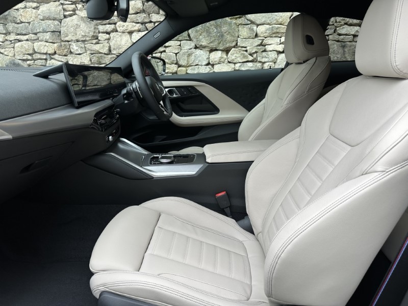 2026 (26) BMW 2 SERIES 230i M Sport 2dr Coupe 5184033