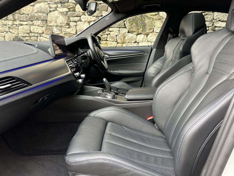 2020 (70) BMW 5 SERIES 520d MHT M Sport Saloon  5232288