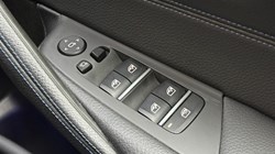 2020 (70) BMW 5 SERIES 520d MHT M Sport Saloon 5232278